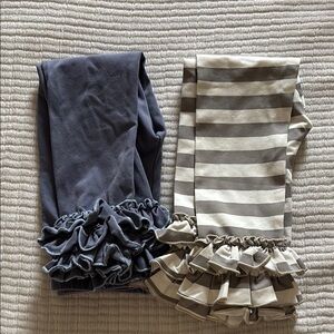 Ruffled Leggings Set in Gray and Striped Cream